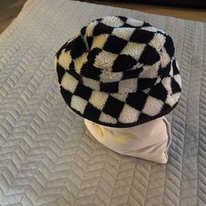 Vans Fuzzy Black and White Checkered Hat